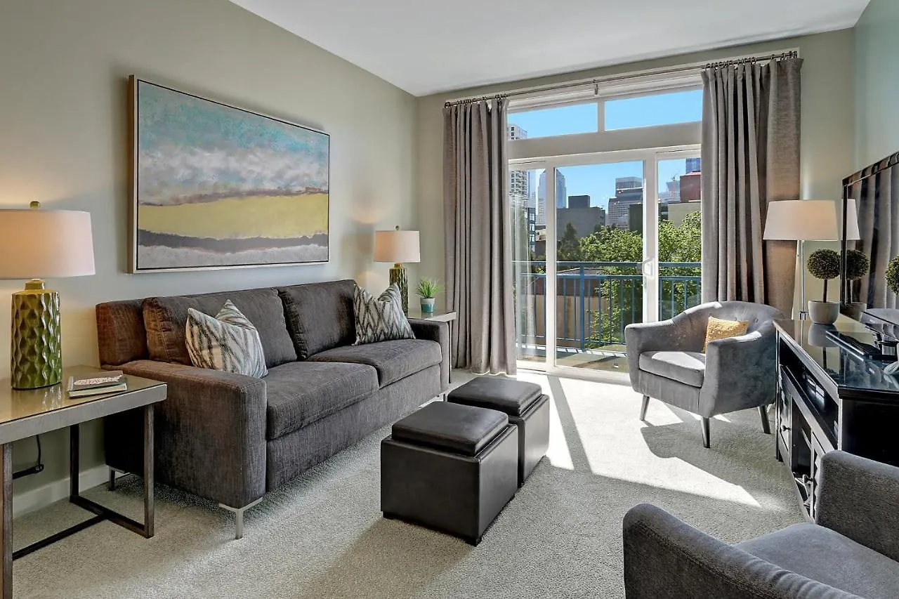 City Water View Oasis With Pool & Gym Near Cruise In Heart Of Seattle